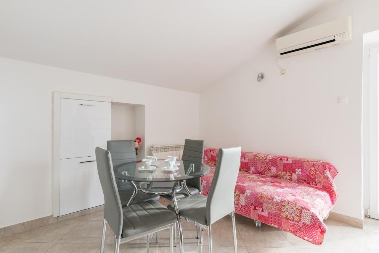 Apartments Vila Dk Malinska Zewnętrze zdjęcie